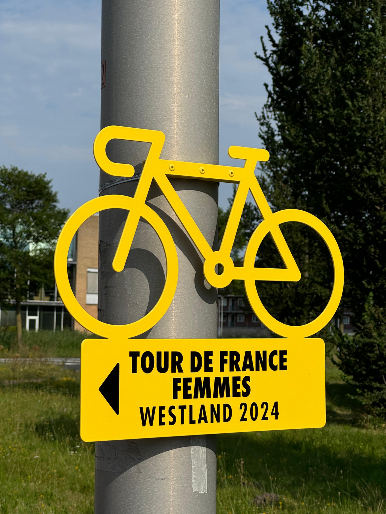 Gemeente Westland Tour de France Femme 2024 Gele verkeersbord Routebordjes Gele Fietstoer